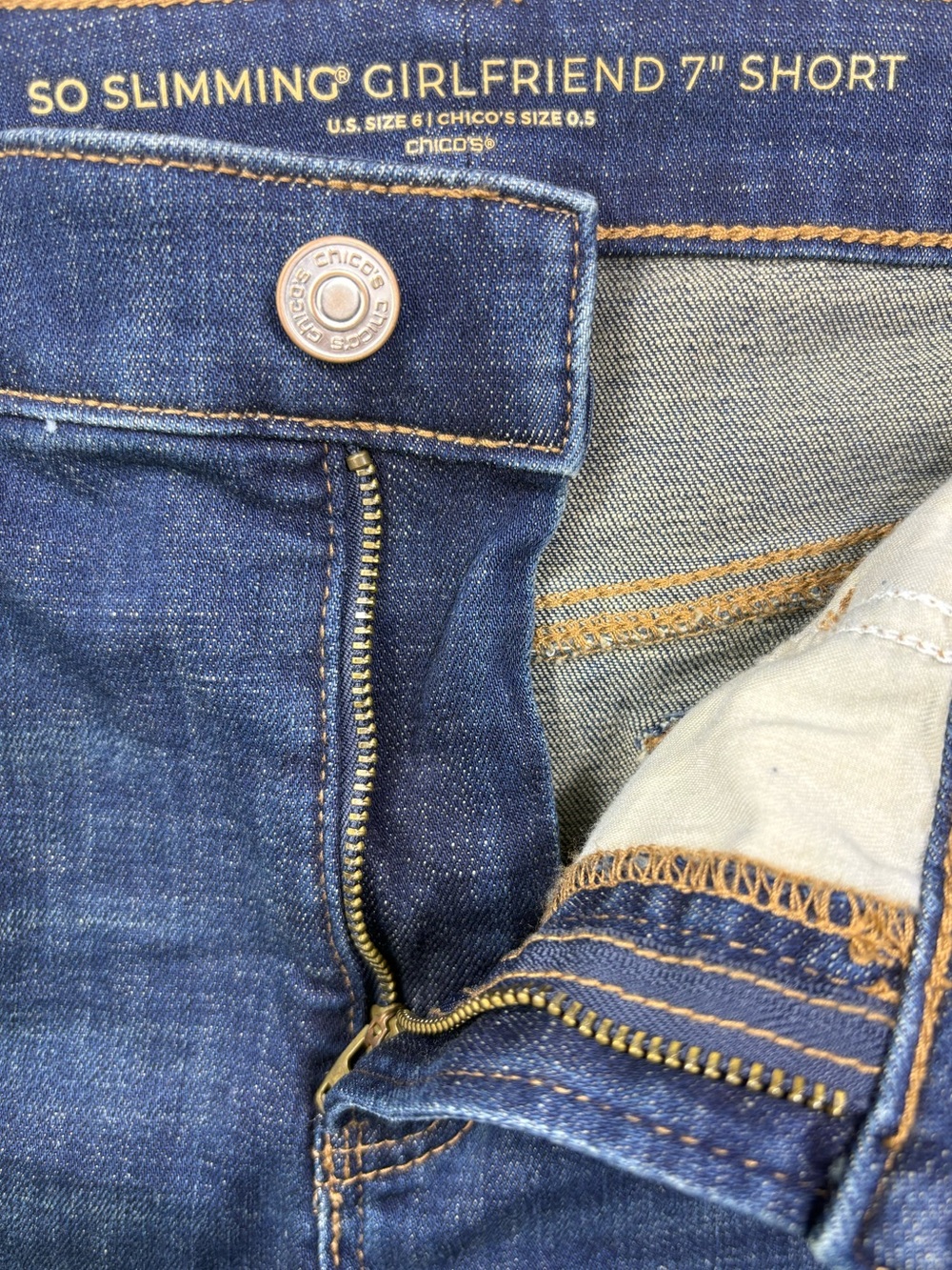 Chico’s Dark Wash So Slimming 7” Girlfriend Denim Shorts | Size 6 - Picture 5 of 6